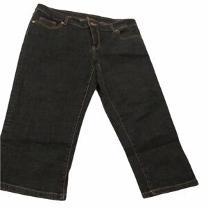Cache  size 10 dark denim jeans classic Capri bling pockets, fits 10-12